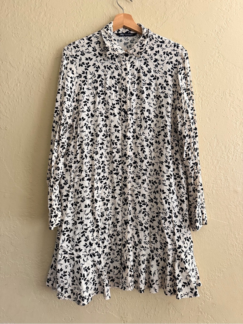 Zara White and Black Floral Midi Dress
